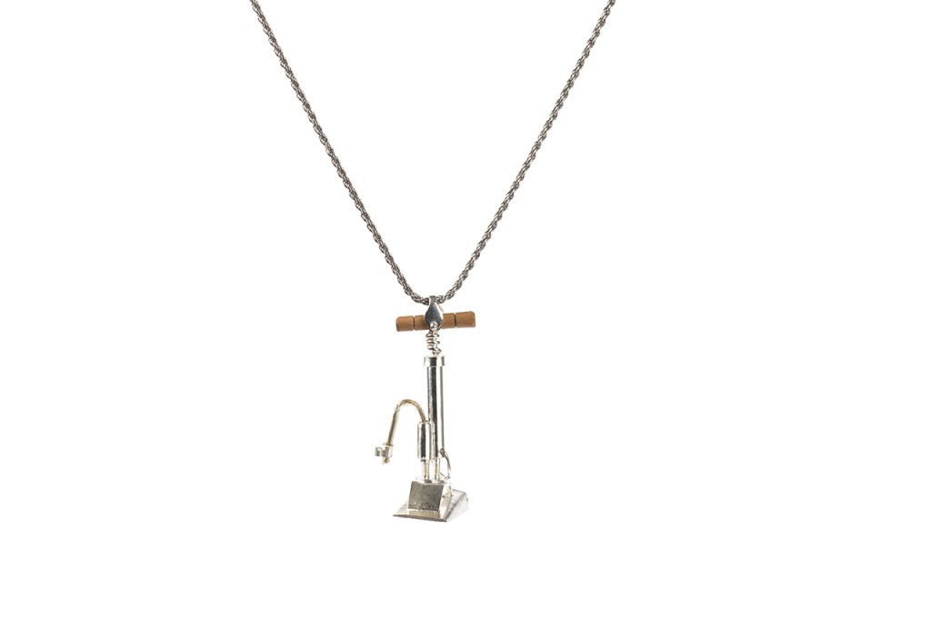 Dispensador del Aire. Escultura Miniatura plata 925. Dispensador del Aire. Escultura Miniatura plata 925.